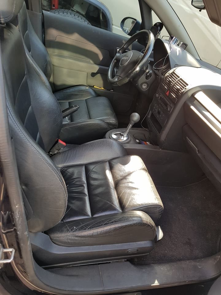 Black%20leather%20seats%20fitted%2001_zpsrpjaqwly.jpg